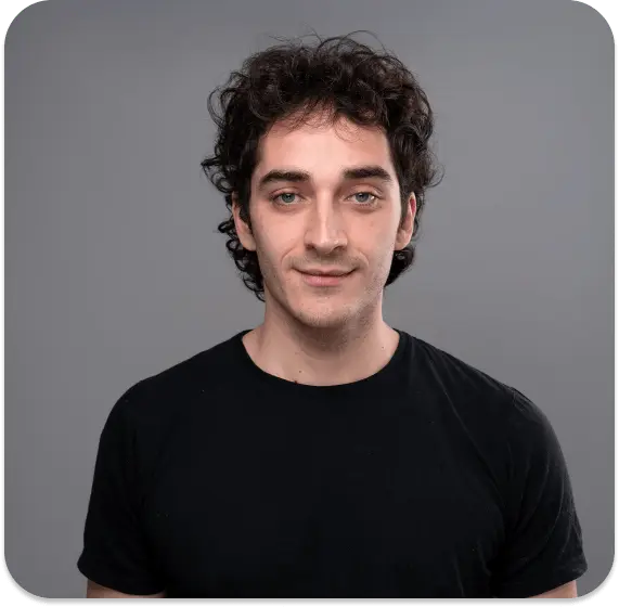 Mariano Rojo Headshot